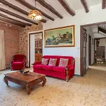 Masia Garriga, Casa Principal