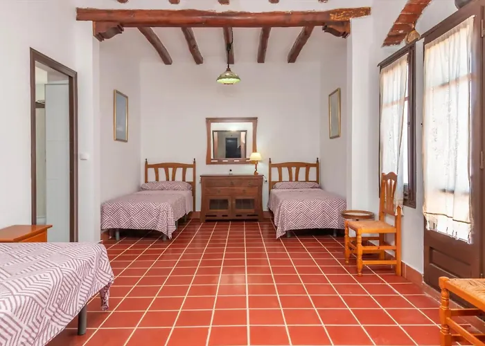 Masia Garriga, Casa Principal بيت للعطل