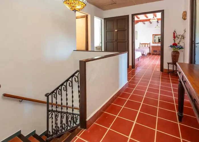 Masia Garriga, Casa Principal * خيرونا